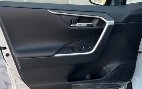 Toyota RAV4, 2025 год, 4 500 000 рублей, 11 фотография