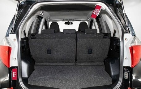 Toyota Ractis II, 2012 год, 899 000 рублей, 17 фотография