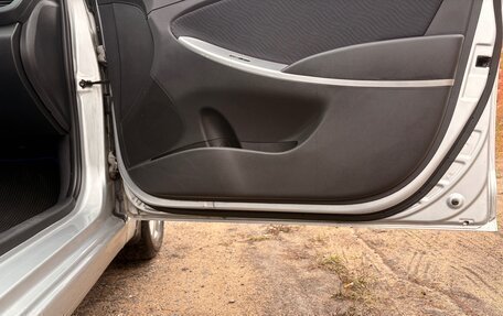 Hyundai Solaris II рестайлинг, 2013 год, 870 000 рублей, 11 фотография