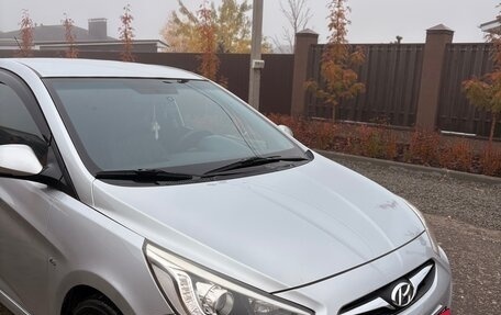 Hyundai Solaris II рестайлинг, 2013 год, 870 000 рублей, 12 фотография