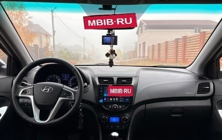 Hyundai Solaris II рестайлинг, 2013 год, 870 000 рублей, 8 фотография