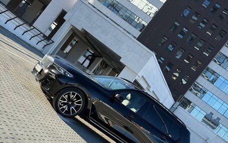 BMW X7, 2021 год, 9 000 000 рублей, 2 фотография