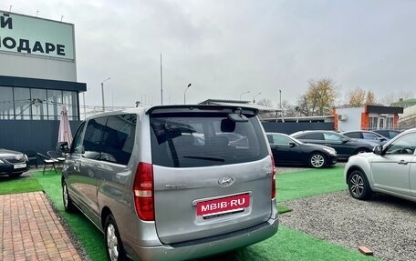 Hyundai Grand Starex Grand Starex I рестайлинг 2, 2011 год, 1 300 000 рублей, 6 фотография