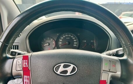 Hyundai Grand Starex Grand Starex I рестайлинг 2, 2011 год, 1 300 000 рублей, 18 фотография