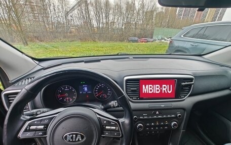 KIA Sportage IV рестайлинг, 2020 год, 2 400 000 рублей, 7 фотография