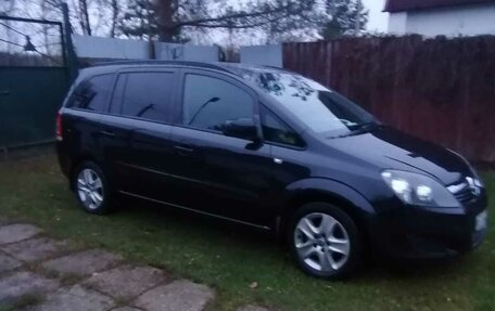 Opel Zafira B, 2012 год, 800 000 рублей, 2 фотография