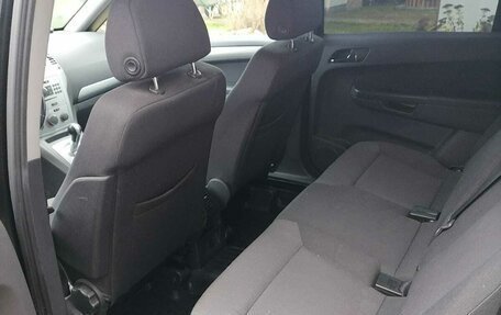 Opel Zafira B, 2012 год, 800 000 рублей, 7 фотография