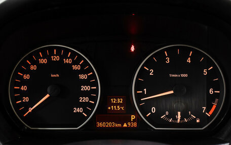 BMW 1 серия, 2006 год, 549 000 рублей, 13 фотография