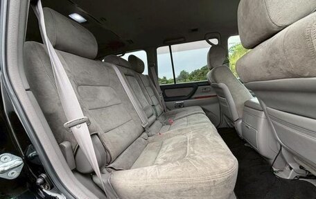 Toyota Land Cruiser 100 рестайлинг 2, 2006 год, 1 870 000 рублей, 12 фотография