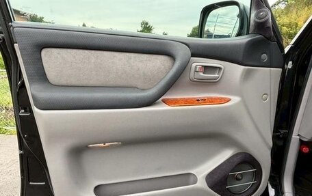 Toyota Land Cruiser 100 рестайлинг 2, 2006 год, 1 870 000 рублей, 16 фотография