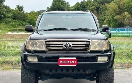 Toyota Land Cruiser 100 рестайлинг 2, 2006 год, 1 870 000 рублей, 2 фотография