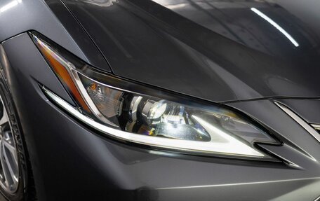 Lexus ES VII, 2021 год, 3 660 000 рублей, 18 фотография