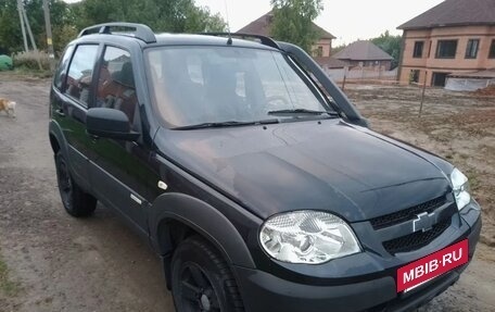 Chevrolet Niva I рестайлинг, 2014 год, 470 000 рублей, 2 фотография