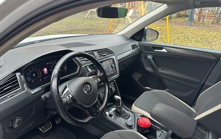 Volkswagen Tiguan II, 2019 год, 2 390 000 рублей, 4 фотография