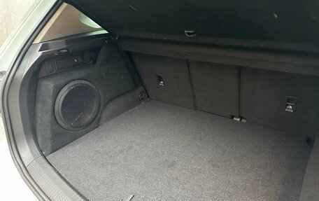 Volkswagen Tiguan II, 2019 год, 2 390 000 рублей, 10 фотография