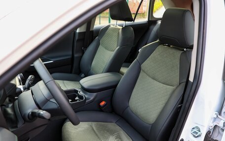 Toyota RAV4, 2025 год, 4 050 000 рублей, 7 фотография