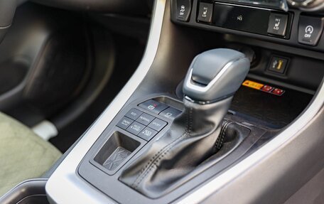 Toyota RAV4, 2025 год, 4 050 000 рублей, 14 фотография