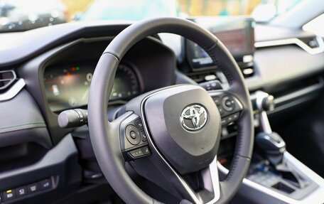 Toyota RAV4, 2025 год, 4 050 000 рублей, 12 фотография