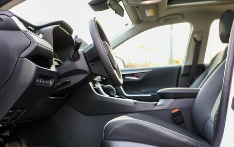 Toyota RAV4, 2025 год, 4 050 000 рублей, 9 фотография