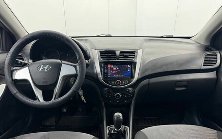 Hyundai Solaris II рестайлинг, 2011 год, 590 000 рублей, 13 фотография