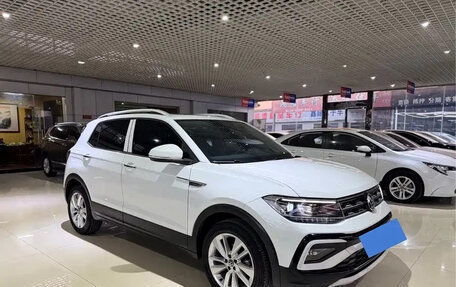 Volkswagen T-Cross I, 2022 год, 1 700 213 рублей, 6 фотография