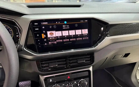 Volkswagen T-Cross I, 2022 год, 1 700 213 рублей, 15 фотография