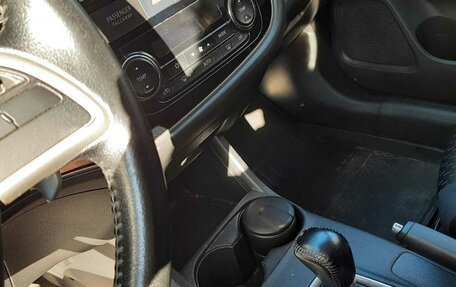 Mitsubishi Outlander III рестайлинг 3, 2014 год, 1 050 000 рублей, 2 фотография