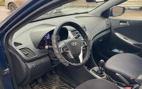 Hyundai Solaris II рестайлинг, 2015 год, 810 000 рублей, 10 фотография