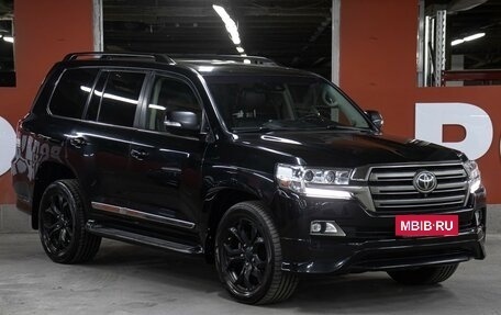 Toyota Land Cruiser 200, 2016 год, 4 398 000 рублей, 3 фотография