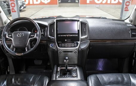 Toyota Land Cruiser 200, 2016 год, 4 398 000 рублей, 14 фотография