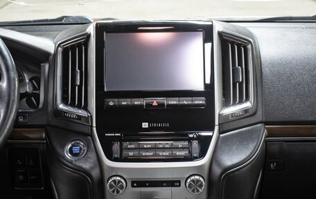 Toyota Land Cruiser 200, 2016 год, 4 398 000 рублей, 15 фотография