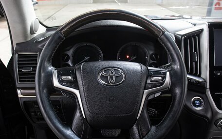 Toyota Land Cruiser 200, 2016 год, 4 398 000 рублей, 17 фотография