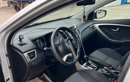 Hyundai i30 II рестайлинг, 2015 год, 1 300 000 рублей, 4 фотография