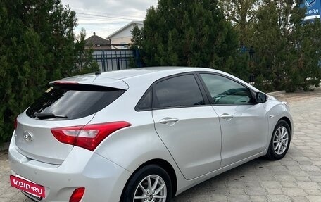 Hyundai i30 II рестайлинг, 2015 год, 1 300 000 рублей, 2 фотография
