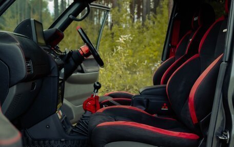 Mitsubishi Pajero III рестайлинг, 1997 год, 2 500 000 рублей, 17 фотография