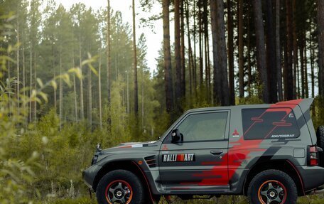 Mitsubishi Pajero III рестайлинг, 1997 год, 2 500 000 рублей, 13 фотография