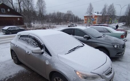 Opel Astra J, 2011 год, 460 000 рублей, 17 фотография