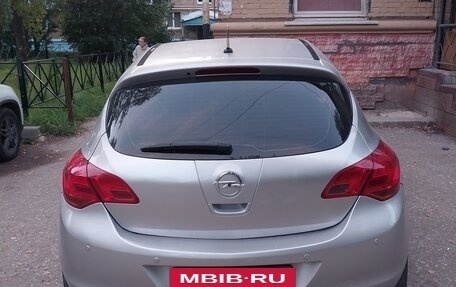 Opel Astra J, 2011 год, 460 000 рублей, 10 фотография