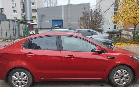 KIA Rio III рестайлинг, 2012 год, 999 999 рублей, 3 фотография