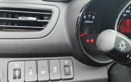 KIA Rio III рестайлинг, 2012 год, 999 999 рублей, 13 фотография