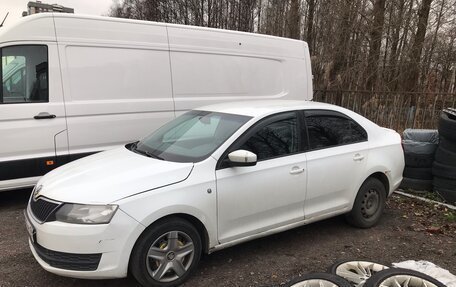 Skoda Rapid I, 2015 год, 535 000 рублей, 3 фотография