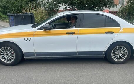 Mercedes-Benz E-Класс, 2018 год, 1 650 000 рублей, 3 фотография