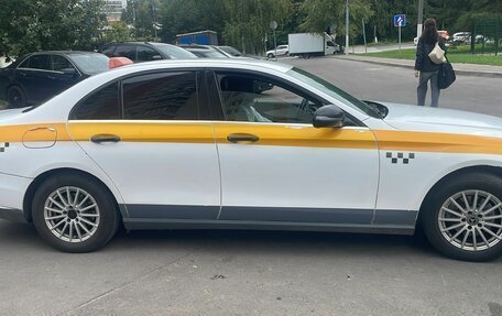 Mercedes-Benz E-Класс, 2018 год, 1 650 000 рублей, 7 фотография