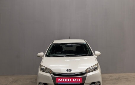 Toyota Wish II, 2015 год, 1 649 000 рублей, 2 фотография