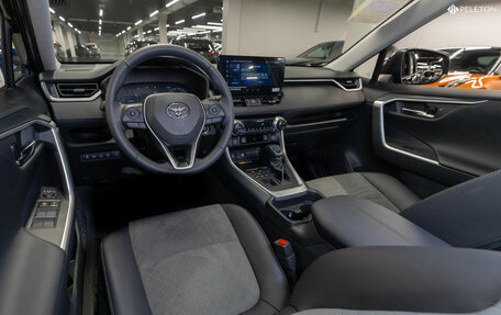 Toyota RAV4, 2025 год, 4 280 000 рублей, 7 фотография