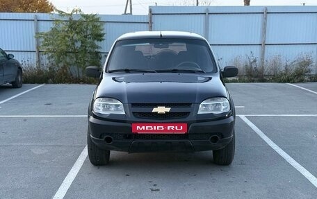 Chevrolet Niva I рестайлинг, 2004 год, 365 000 рублей, 2 фотография