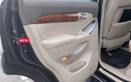 Toyota Land Cruiser Prado 120 рестайлинг, 2004 год, 1 900 000 рублей, 6 фотография