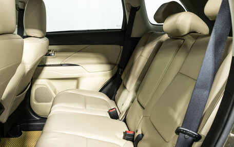 Mitsubishi Outlander III рестайлинг 3, 2020 год, 2 849 898 рублей, 10 фотография