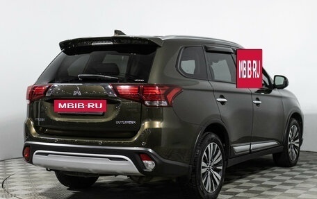 Mitsubishi Outlander III рестайлинг 3, 2020 год, 2 849 898 рублей, 5 фотография