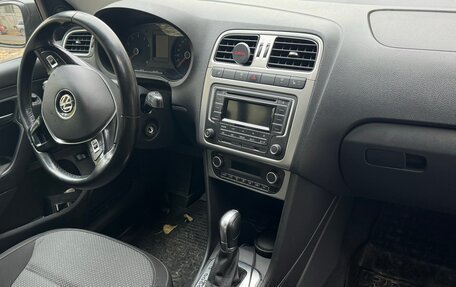 Volkswagen Polo VI (EU Market), 2018 год, 1 370 000 рублей, 4 фотография